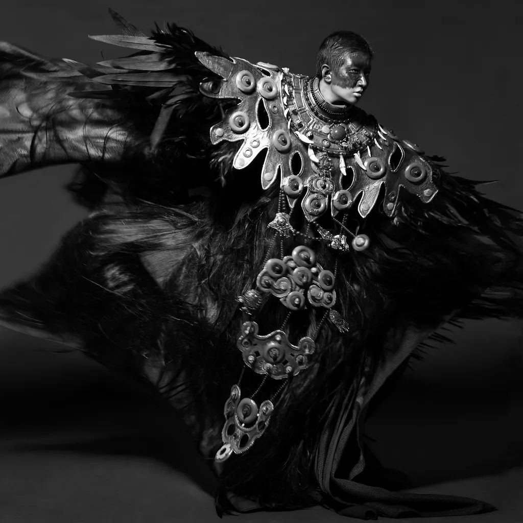 《中国商业摄影》封面摄影师:黑光教育何连海