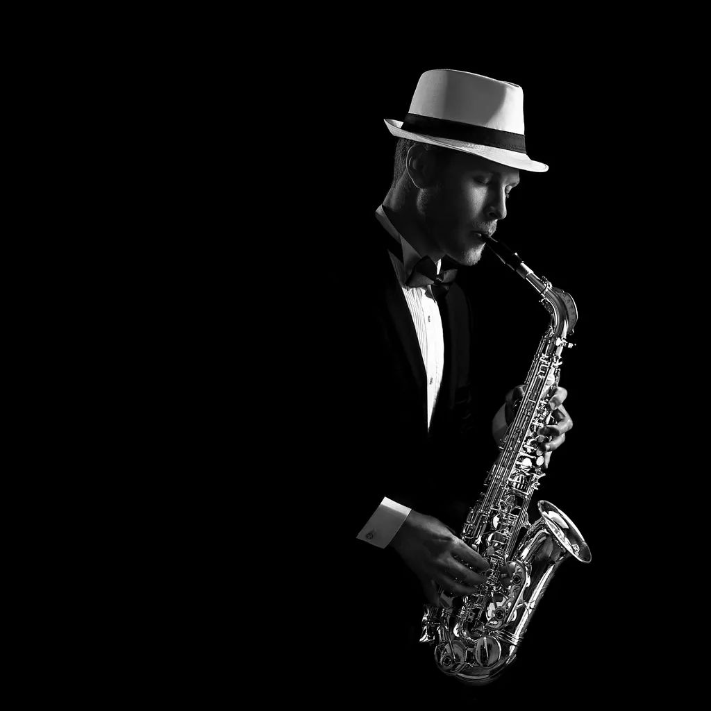 《中国商业摄影》封面摄影师:黑光教育何连海