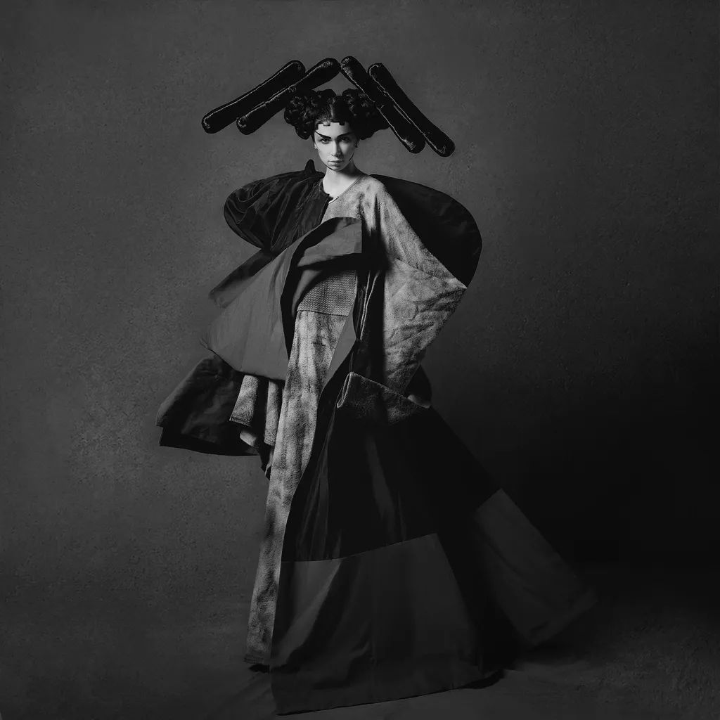 《中国商业摄影》封面摄影师:黑光教育何连海